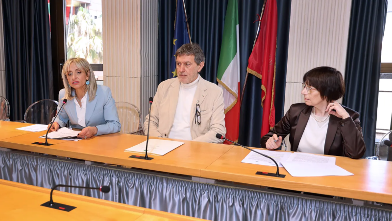 Abruzzo. 35 milioni per il lavoro: accordo Regione-INPS sblocca tirocini fino a 800 euro - Foto