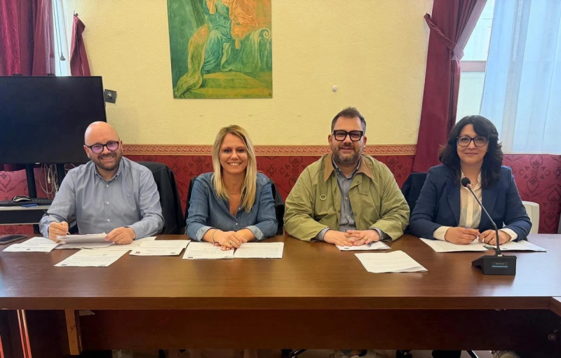 Colonia marina, 'Svolta Campli': «Per il sindaco è un lusso, non un servizio sociale» - Foto