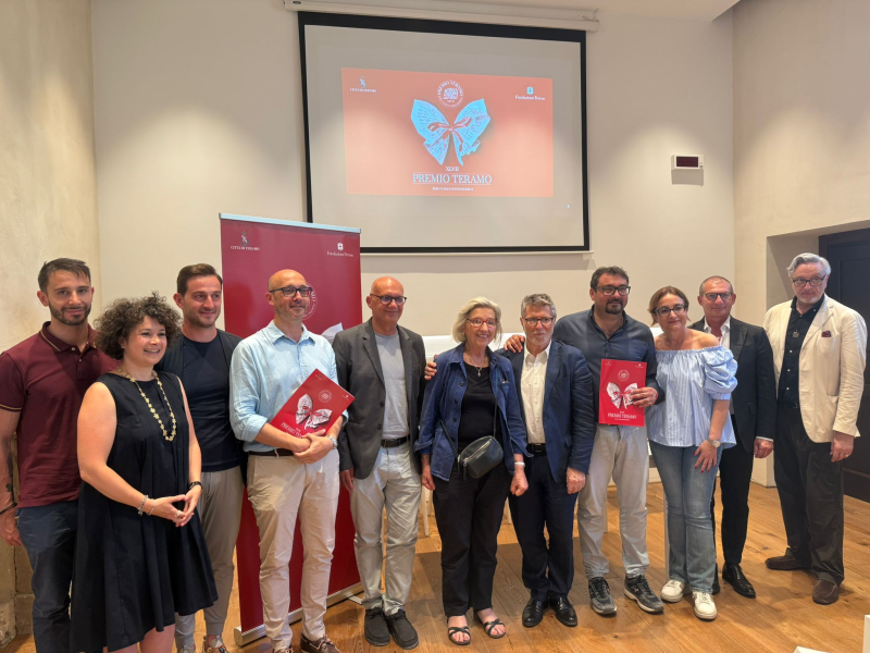 Premio Teramo, via alla 47ª edizione: torna il racconto inedito e nasce il premio dedicato a Mario Pomilio - Foto