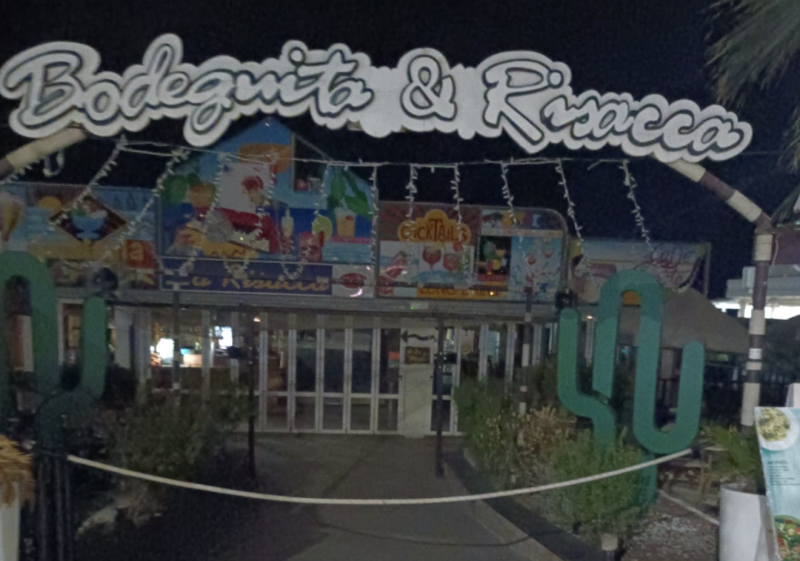 Alcol ai minori, il Questore chiude per quattro giorni il Bodeguita Risacca di Alba Adriatica - Foto