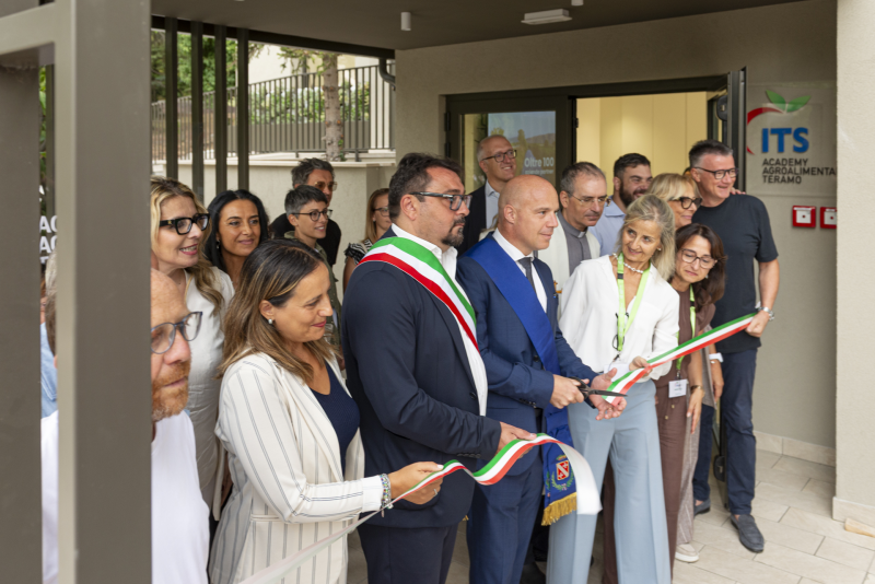 L'ITS Academy Agroalimentare inaugura la nuova sede e i Laboratori 4.0 progettati per dialogare con le imprese - Foto