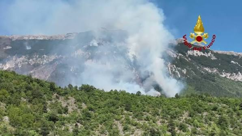Incendi in Abruzzo, Pepe: «Basta alibi, per proteggere i boschi servono prevenzione, nuovi strumenti e risorse» - Foto