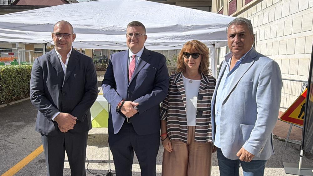 Teramo, al via i lavori di efficientamento energetico alla De Benedictis - Foto