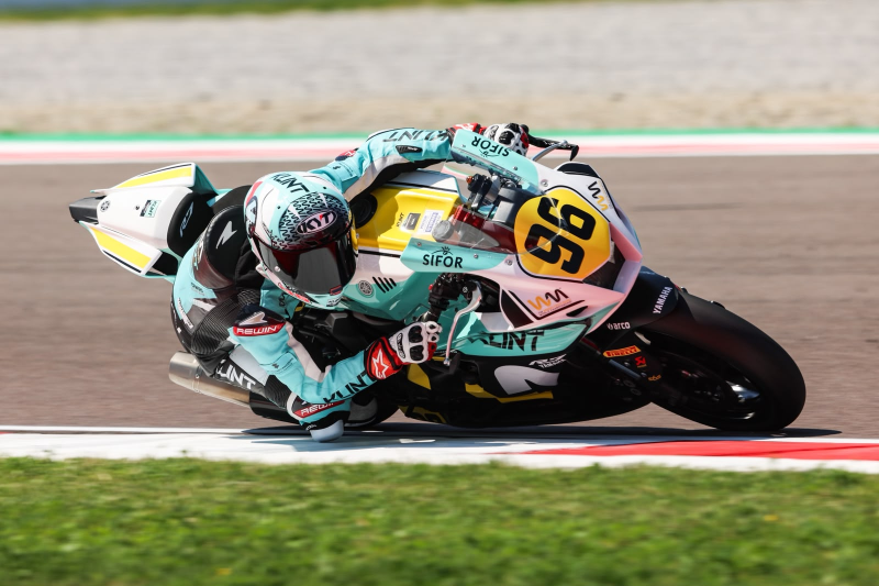 Roberta Ponziani porta Montorio al Vomano nel Mondiale di motociclismo: una vita a tutta velocità - Foto