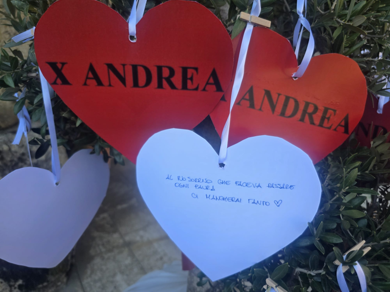 «Al tuo sorriso che faceva passare ogni paura»: Andrea Moretti rivive nelle lettere di chi lo ha amato - Foto