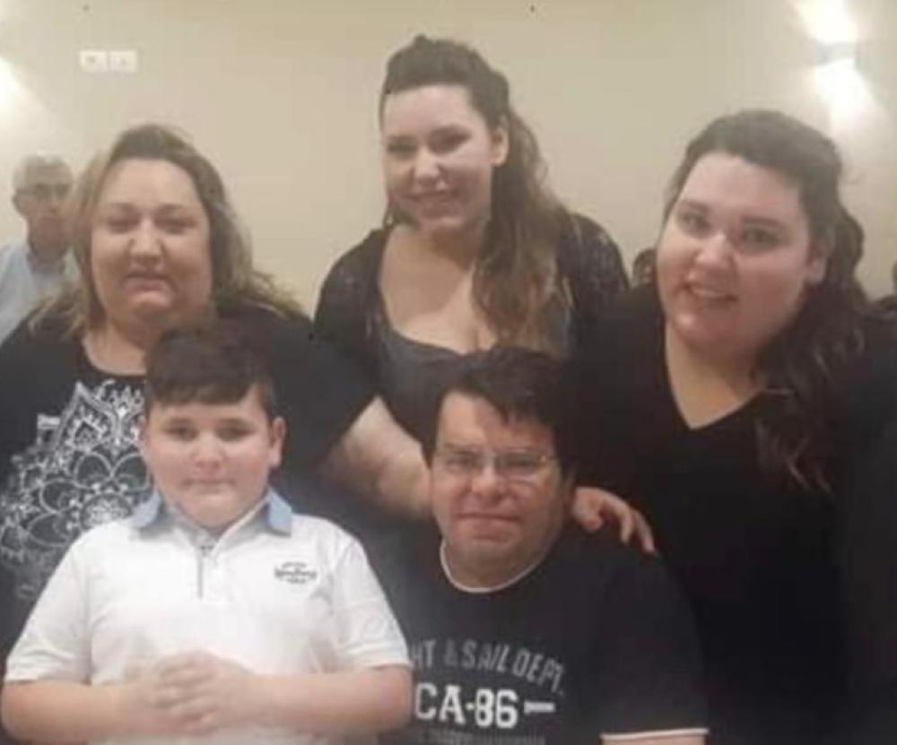 “Grandi sofferenze dietro i sorrisi più belli”. Giovanna muore a 47 anni, marito e figli avverano il suo sogno: Deliziè - Foto