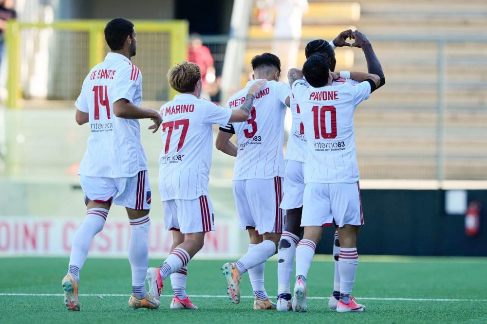 Serie D: Teramo travolgente, il Giulianova vince la sfida del Fadini - Foto