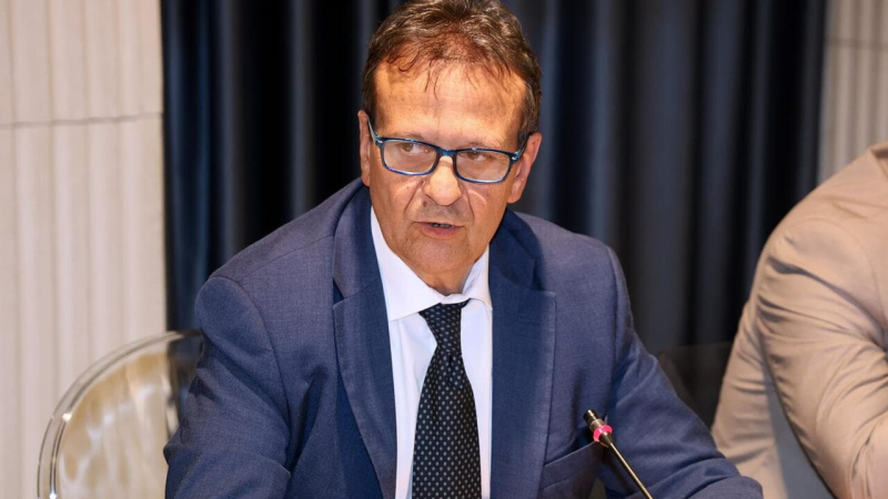 Strade dissestate, D'Annuntiis ai sindaci: «La Regione è a fianco di Comuni e Province: ecco qualche dato»  - Foto