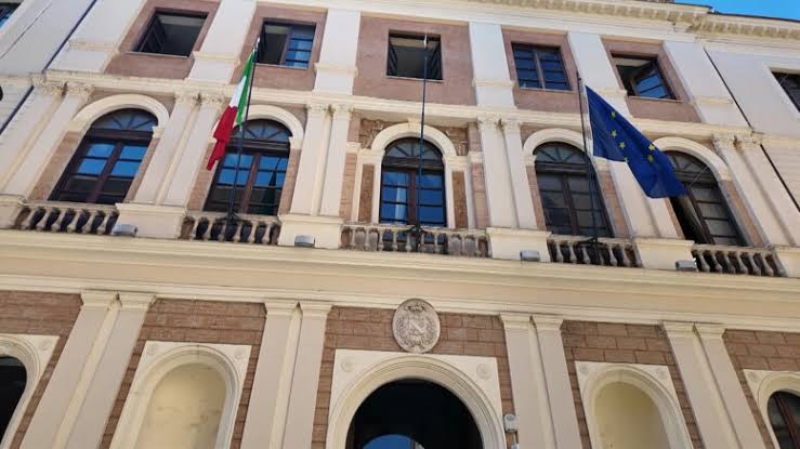 Il consiglio regionale riconosce il debito di quasi 8milioni con la Provincia di Teramo - Foto