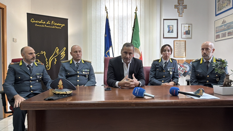 Ammanchi Unione Comuni, ecco come il dipendente si sarebbe intascato 800mila euro: “Era controllore e controllato” - Foto