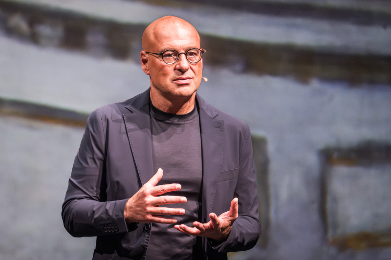 "Monet. Una vita a colori", spettacolo teatrale di e con Marco Goldin - Foto