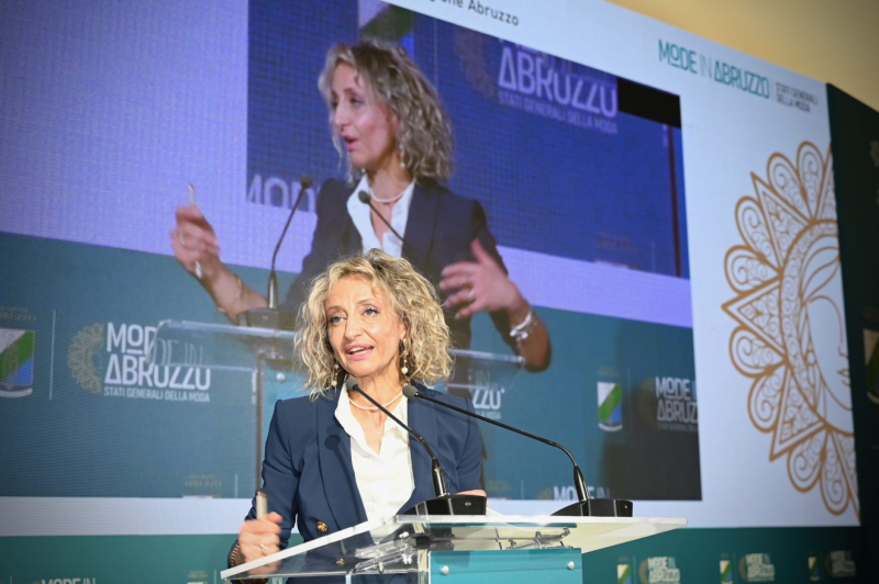 In Abruzzo le imprese della moda in calo del 12,4%: Teramo ha la produzione maggiore - Foto