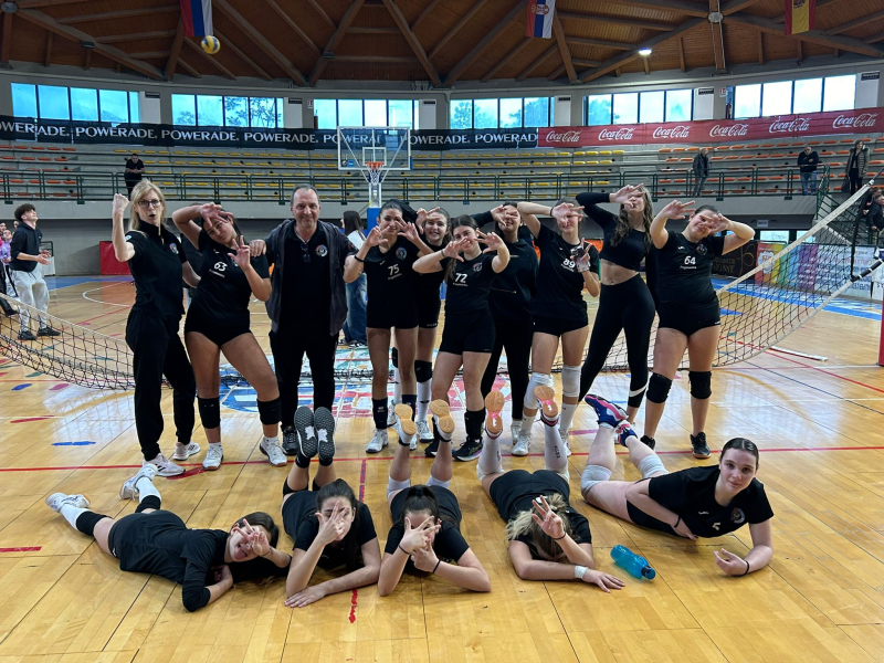 Le ragazze di Progetto Volley Teramo sono campionesse territoriali under 13 - Foto