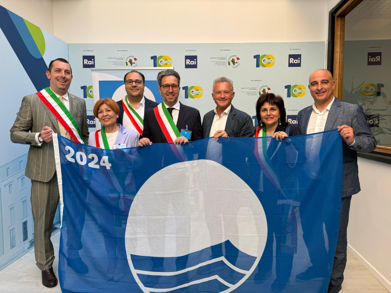Pineto conquista la sua 21esima Bandiera Blu - Foto